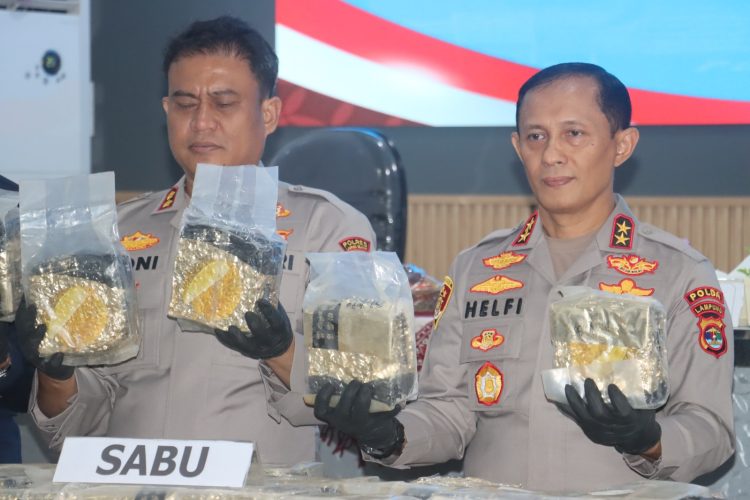 Penyelundupan Sabu Skala Besar Digagalkan, 1,225 Kwintal Disembunyikan di Bawah 8 Ton Jengkol