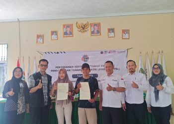 Perkuat Kepastian Hukum Aset, 90 Sertipikat Hak Pakai Diserahkan ke Pemda Pringsewu