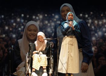 Bedah Buku Kota Kelabu: Fitria Novita Rahma Hadirkan Puisi Penuh Ketabahan