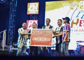 Kepedulian Tanpa Batas, HS dan Slank Salurkan Bantuan Rp500 Juta untuk Aceh dan Sekitarnya