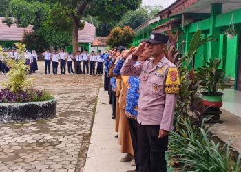 Judi Online Jadi Sorotan, Polisi Edukasi Pelajar SMPN 18 Pesawaran