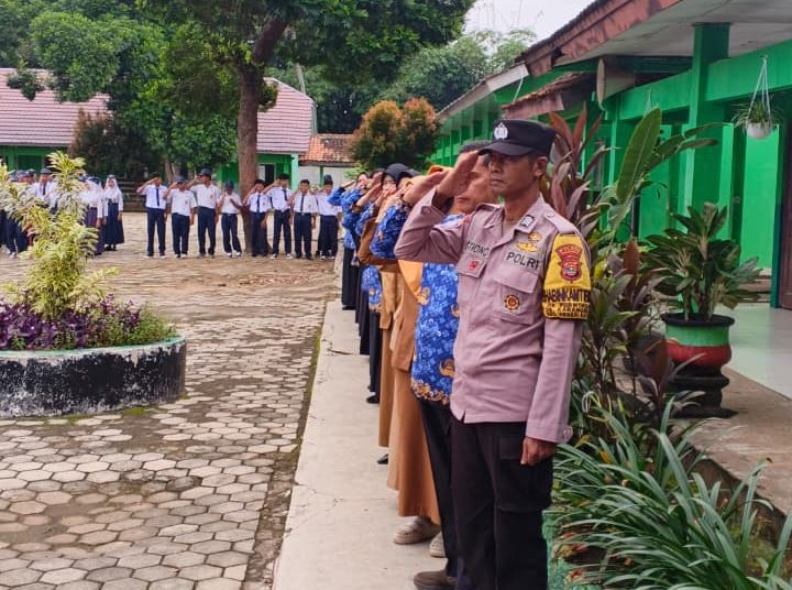 Judi Online Jadi Sorotan, Polisi Edukasi Pelajar SMPN 18 Pesawaran