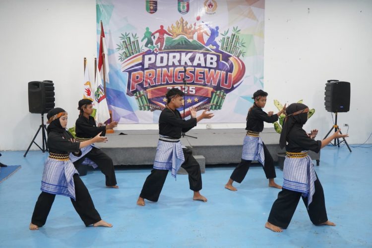 Bupati Pringsewu Resmikan PORKAB 2025 di Pringsewu Selatan