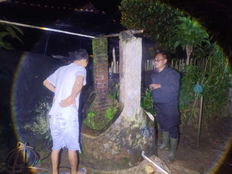Minim Penerangan, Lansia di Totokarto Terjatuh ke Sumur dan Meninggal