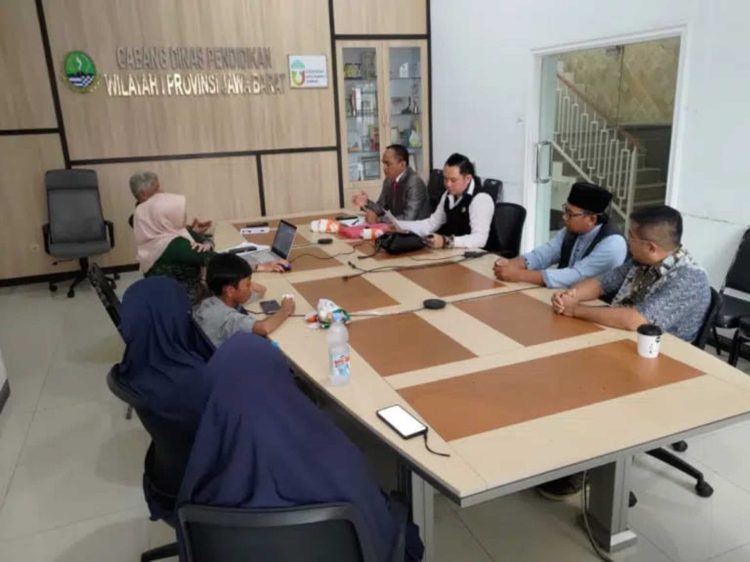 Standar Ganda Penegakan Hukum Pendidikan? Kasus SMA Siger Disorot