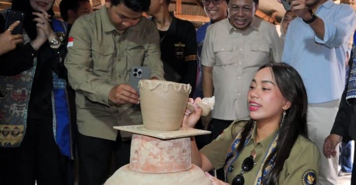 Zita Anjani Apresiasi Kreativitas Pengrajin ERRI ART, Targetkan Wisata Edukasi Gerabah