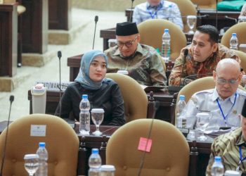 Sekdaprov Lepas Kontingen PWI Lampung Hadiri HPN 2026 di Banten