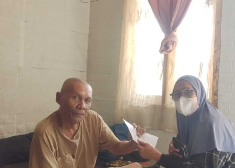 Puluhan Tahun Lulus, Alumni Spanda 82 Tetap Peduli Sahabat Lewat Tali Asih Ramadhan