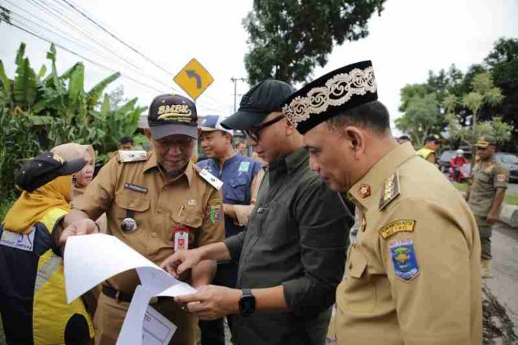 Pemprov Lampung Lakukan Perbaikan Jalan Strategis Menjelang Lebaran, Gubernur Mirza Turun Lapangan