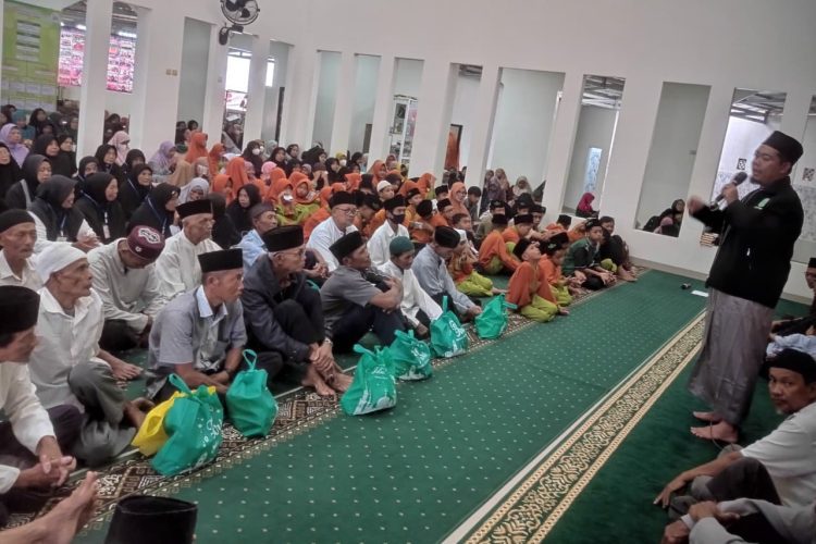 Yayasan Ishlahul Umat Gelar Santunan Ramadhan, 350 Penerima Manfaat Hadiri Acara
