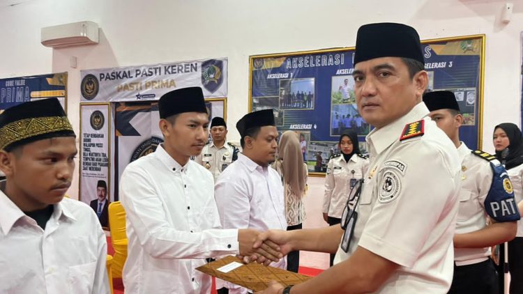 Lapas Kalianda Serahkan Remisi Idulfitri 1447 H, Dua Narapidana Langsung Bebas