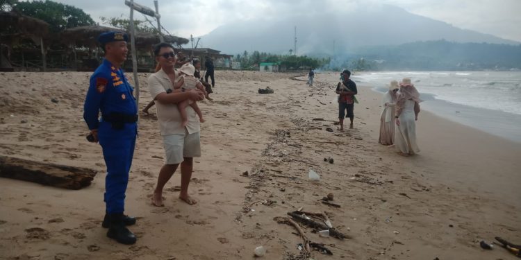 Pantai Ramai Saat Lebaran, Polisi Tekankan Bahaya Rip Current