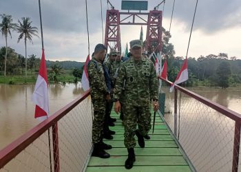 Pangdam Kristomei Sianturi Resmikan Jembatan Garuda Penghubung Dua Pekon di Pringsewu