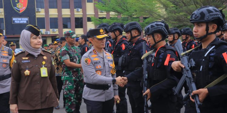 Pengamanan Lebaran 2026, Kapolda Lampung Pimpin Apel Gelar Pasukan
