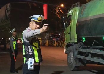 Polisi Beri Pengawalan Khusus Pemudik Motor dari Bakauheni Menuju Jalur Lintas Sumatera