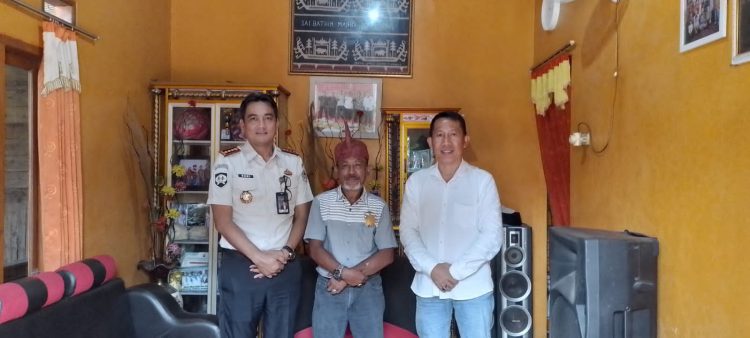 Perkuat Hubungan Sosial, Kalapas Kalianda Kunjungi Kediaman Tokoh Adat
