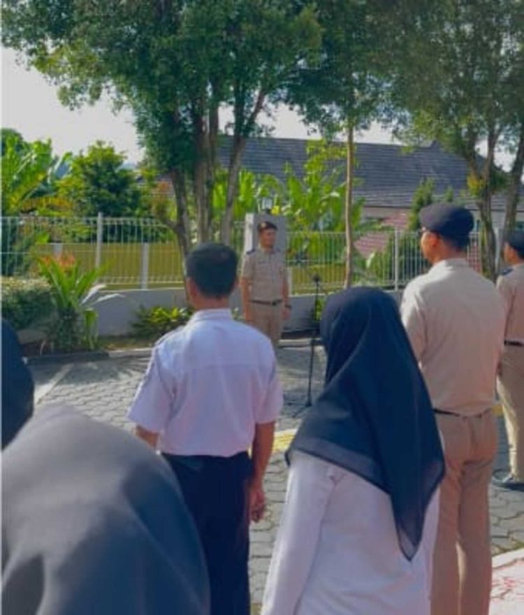 Afden Mahyeda Pimpin Apel, Tekankan Disiplin dan Profesionalisme Pegawai