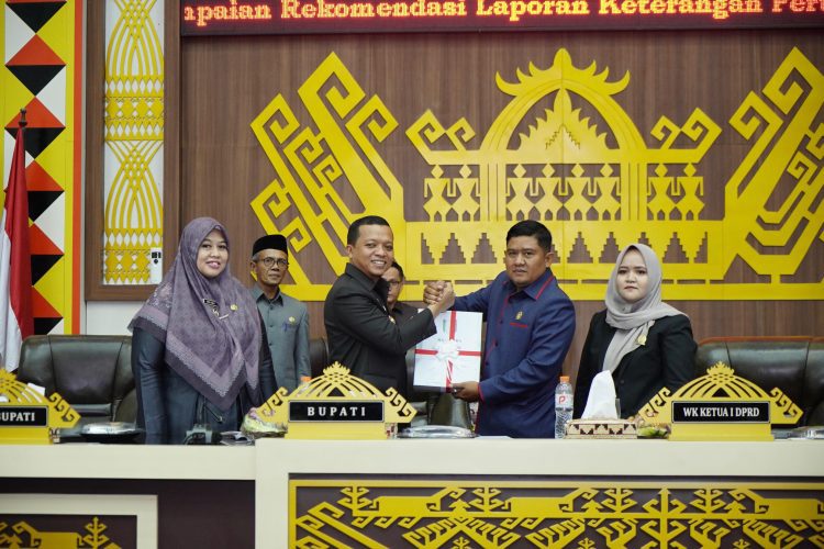 Paripurna DPRD Pringsewu, LKPJ 2025 Disampaikan Secara Resmi