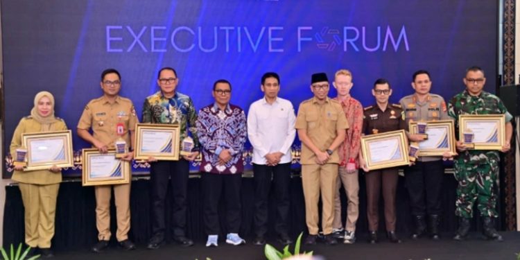 Lampung Selatan Unggul di Sektor Ekonomi, Raih Lampung Post Award 2026
