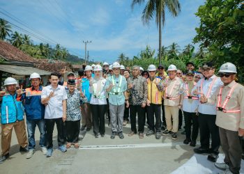 Rahmat Mirzani Djausal Dorong Konektivitas Pesisir, Jalan Padang Cermin–Kiluan Diperbaiki