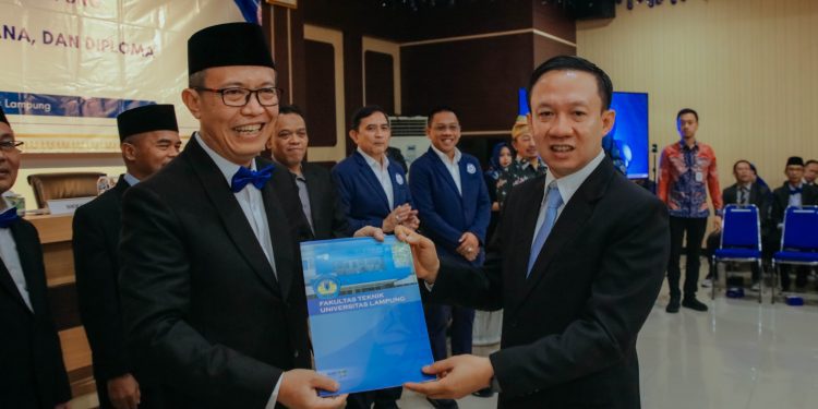 Marindo Kurniawan: Lulusan Harus Siap Ciptakan Peluang, Bukan Sekadar Cari Kerja