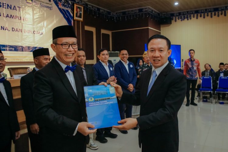 Marindo Kurniawan: Lulusan Harus Siap Ciptakan Peluang, Bukan Sekadar Cari Kerja