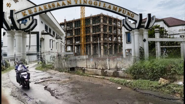 Jalan Berlubang di Sejumlah Titik, Publik Soroti Kebijakan Anggaran Pemkot