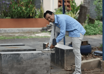 Penyair Muda Indonesia Angkat Kemarahan Sosial Lewat Puisi Satire Politik
