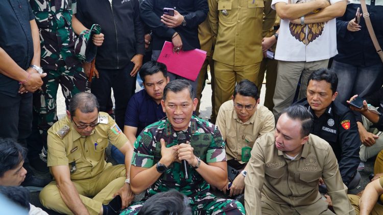 Dialog Tanpa Jarak: Mayjen Kristomei Rangkul Mahasiswa dan Media di Lampung