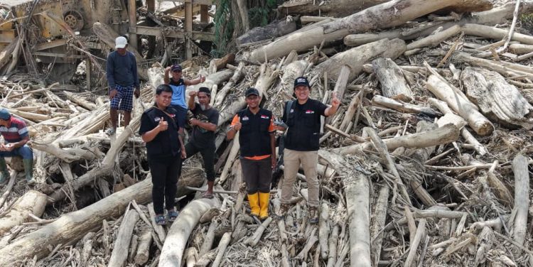 GKPL Angkat Persoalan Hutan, Banjir, dan Ruang Hidup Lewat Bedah Film “Pesta Babi”