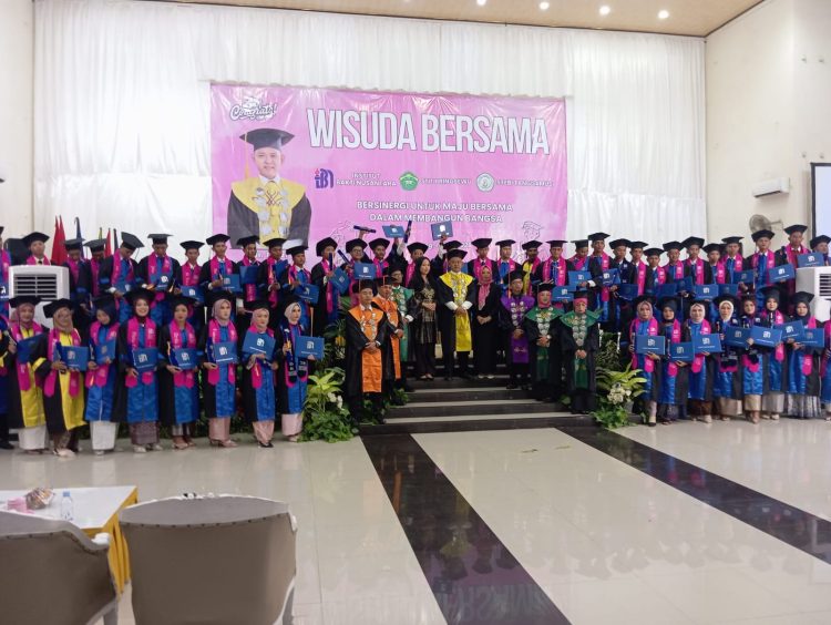 Sebanyak 509 Mahasiswa S1 dan S2 Ikuti Wisuda Bersama Tiga Kampus di Lampung