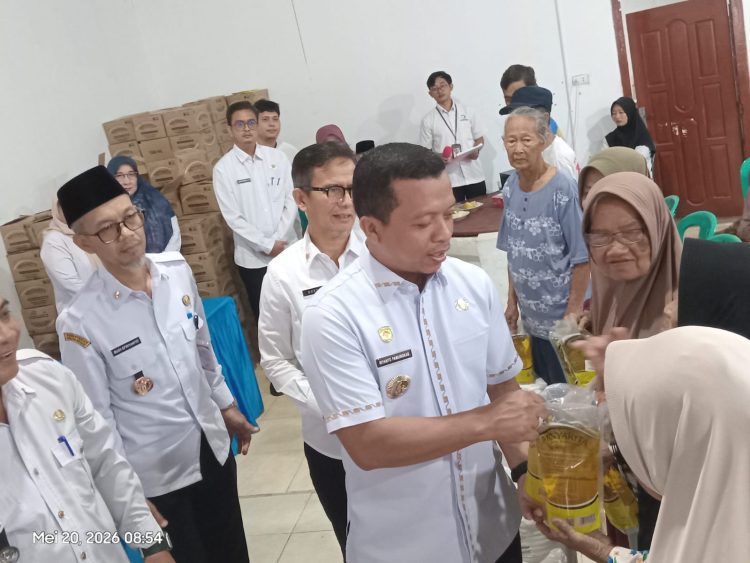 Ratusan Warga Rejosari Terima Bantuan Pangan dari Pemkab Pringsewu
