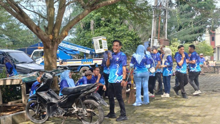 Lingkungan Bersih, Suasana Kerja Hangat di Sekretariat DPRD Lamsel