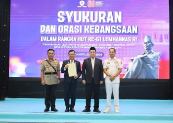 HUT ke-61 Lemhannas RI, Menteri ATR/BPN Serahkan Sertipikat Hak Pakai