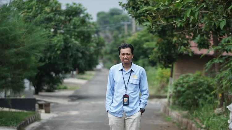 Dari Banjir hingga Semangka: Simbol Rakyat dalam Puisi Muhammad Alfariezie