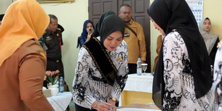Konkerprov II PGRI Lampung Dibuka, Ibunda Guru Didorong Jadi Motor Penggerak Pendidikan
