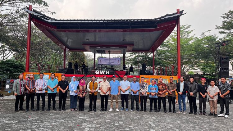 Achmad Herry Apresiasi Pelaku Seni dalam Pentas Budaya Lampung Selatan