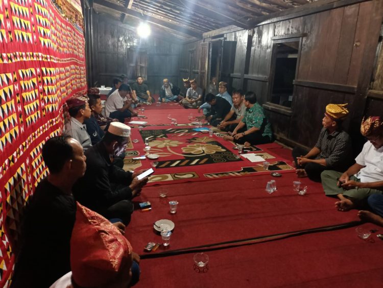 Forum Segekhi Suku: Merusak Gunung Rajabasa Sama dengan Mengancam Keseimbangan Alam