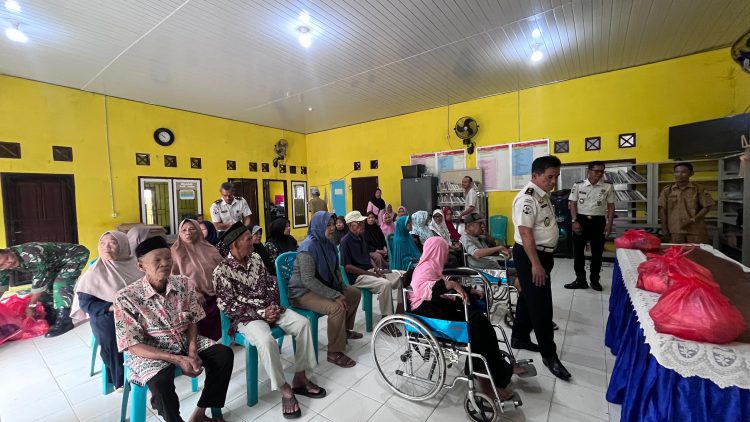 Wujud Pengabdian, Lapas Kalianda Salurkan Bantuan ke Warga Sekitar