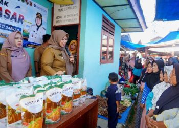 Gerakan Serentak Penetrasi Pasar Berlanjut di Sukoharjo, Warga Sambut Positif