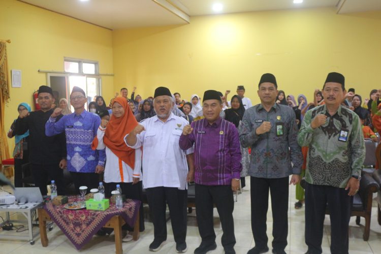 Khuzil Afwa Kahuripan Serahkan 175 Paket Bantuan untuk Yatim dan Disabilitas di Pringsewu
